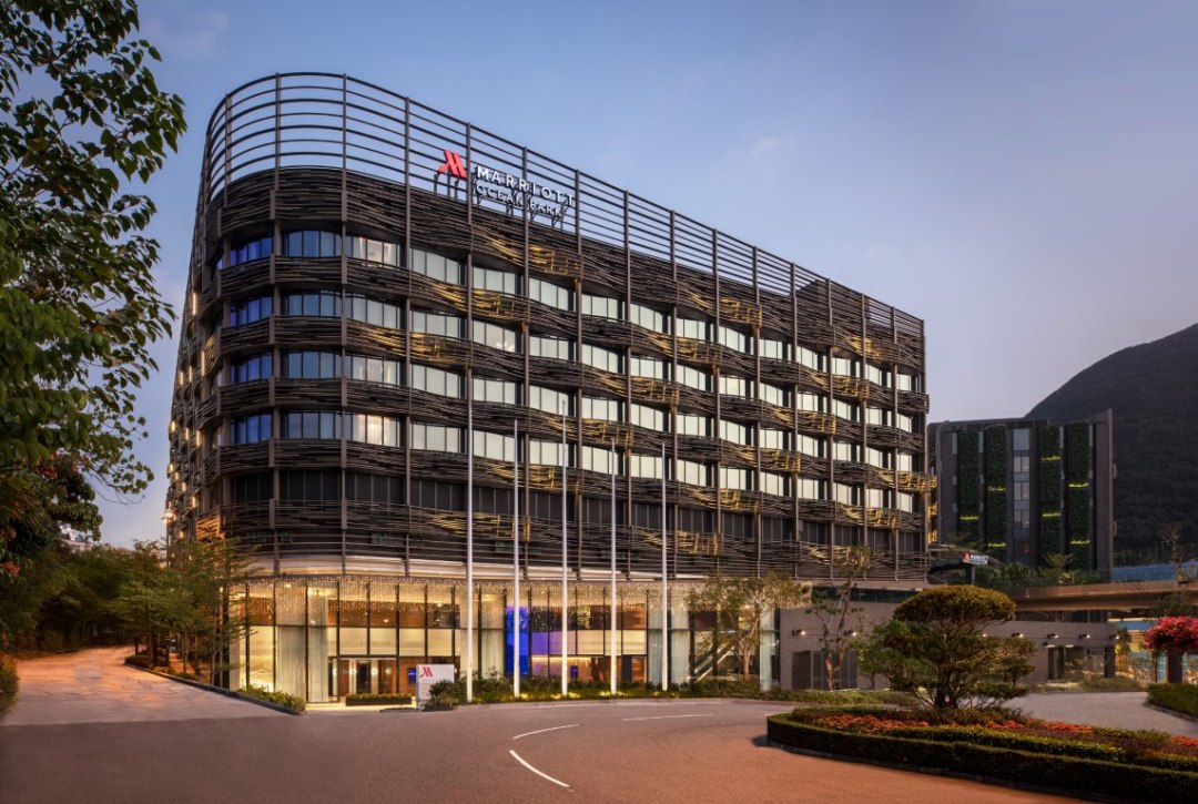 香港海洋公園萬豪酒店與香港富麗敦海洋公園酒店，能夠為訪客的假期提供非凡的住宿體驗