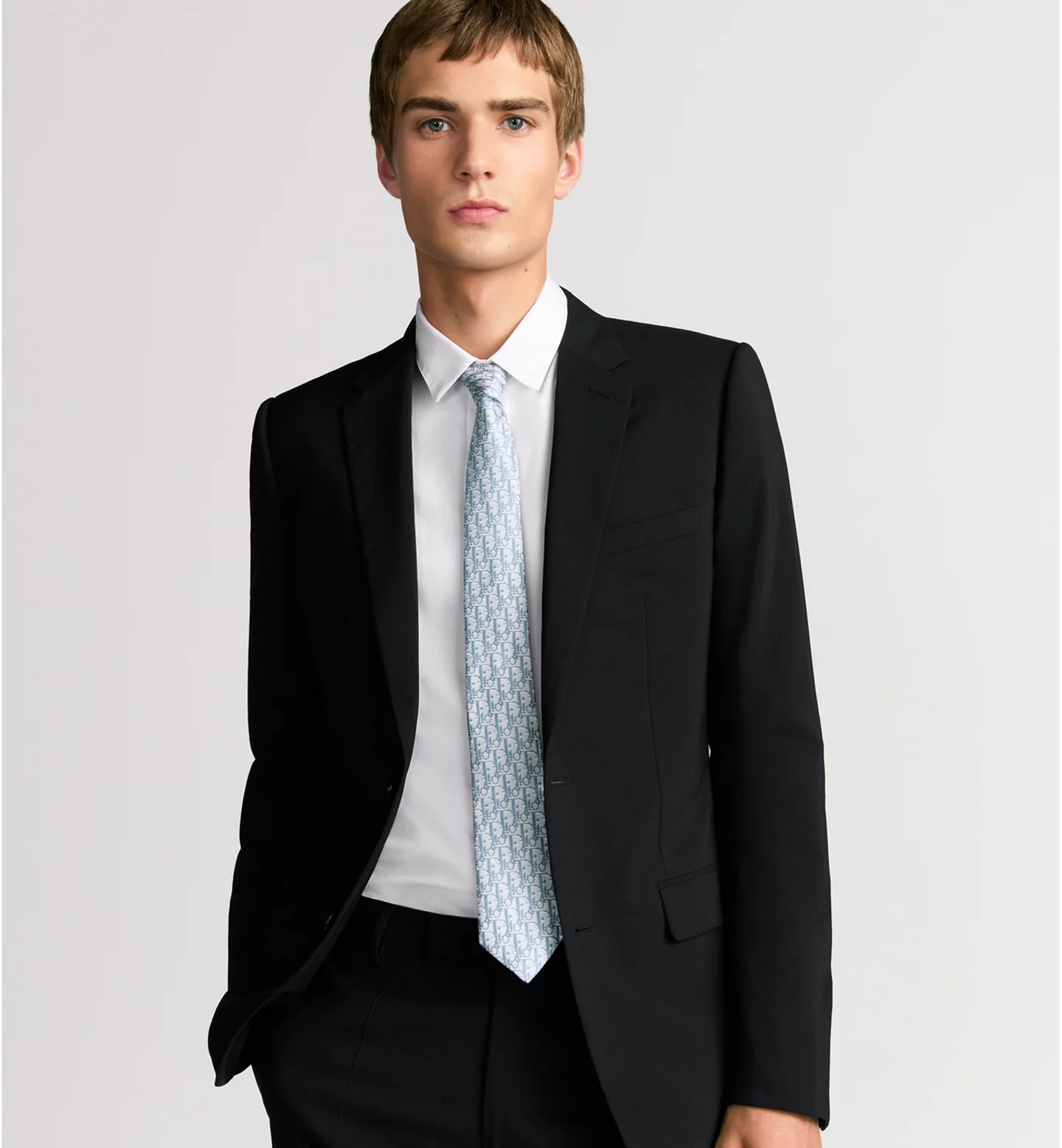 不用破萬就能入手 LV、Dior 領帶！精選 6 條精品領帶超值得投資！