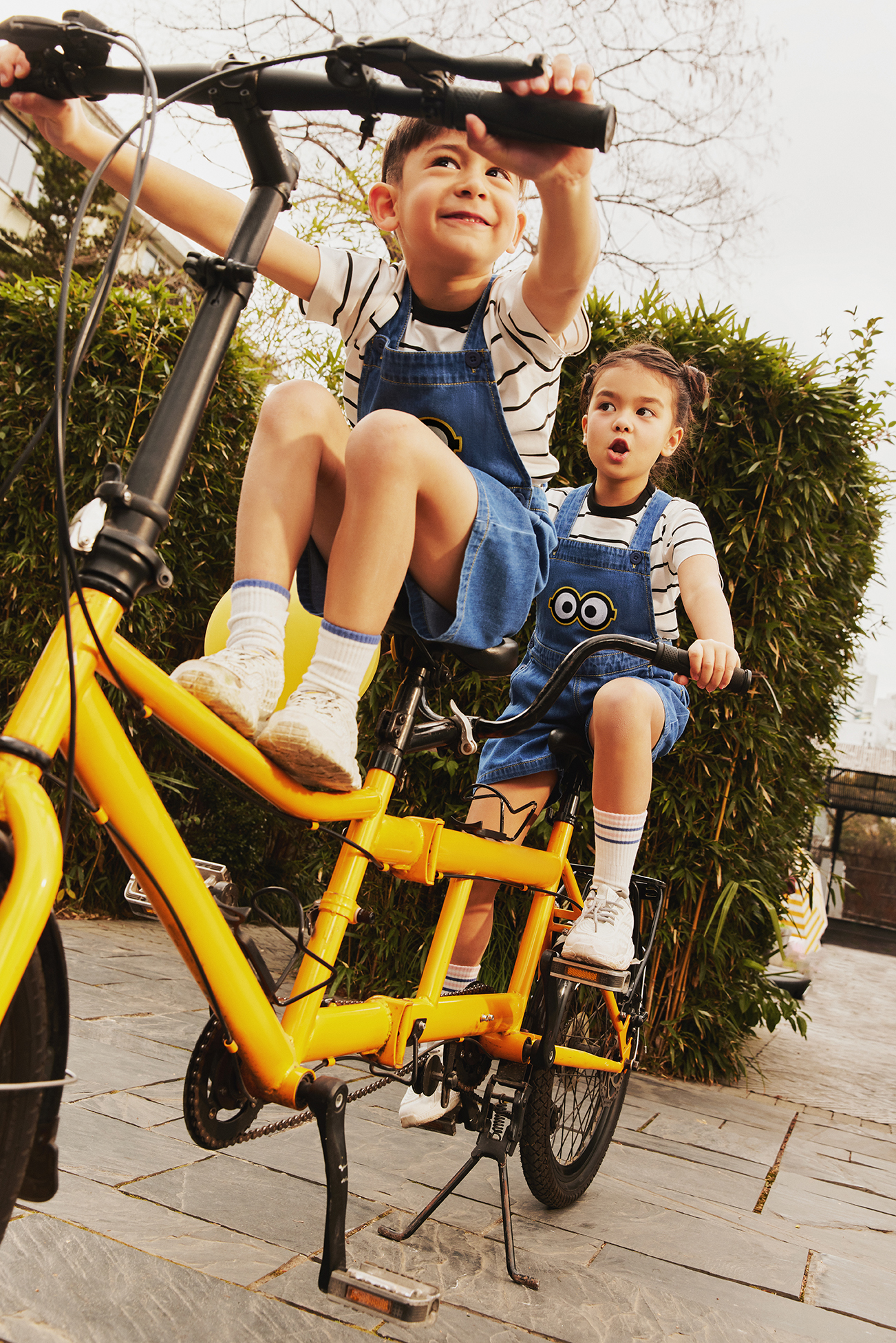 Minions x GIORDANO聯名新品超萌登場打造今夏最歡樂的潮流穿搭