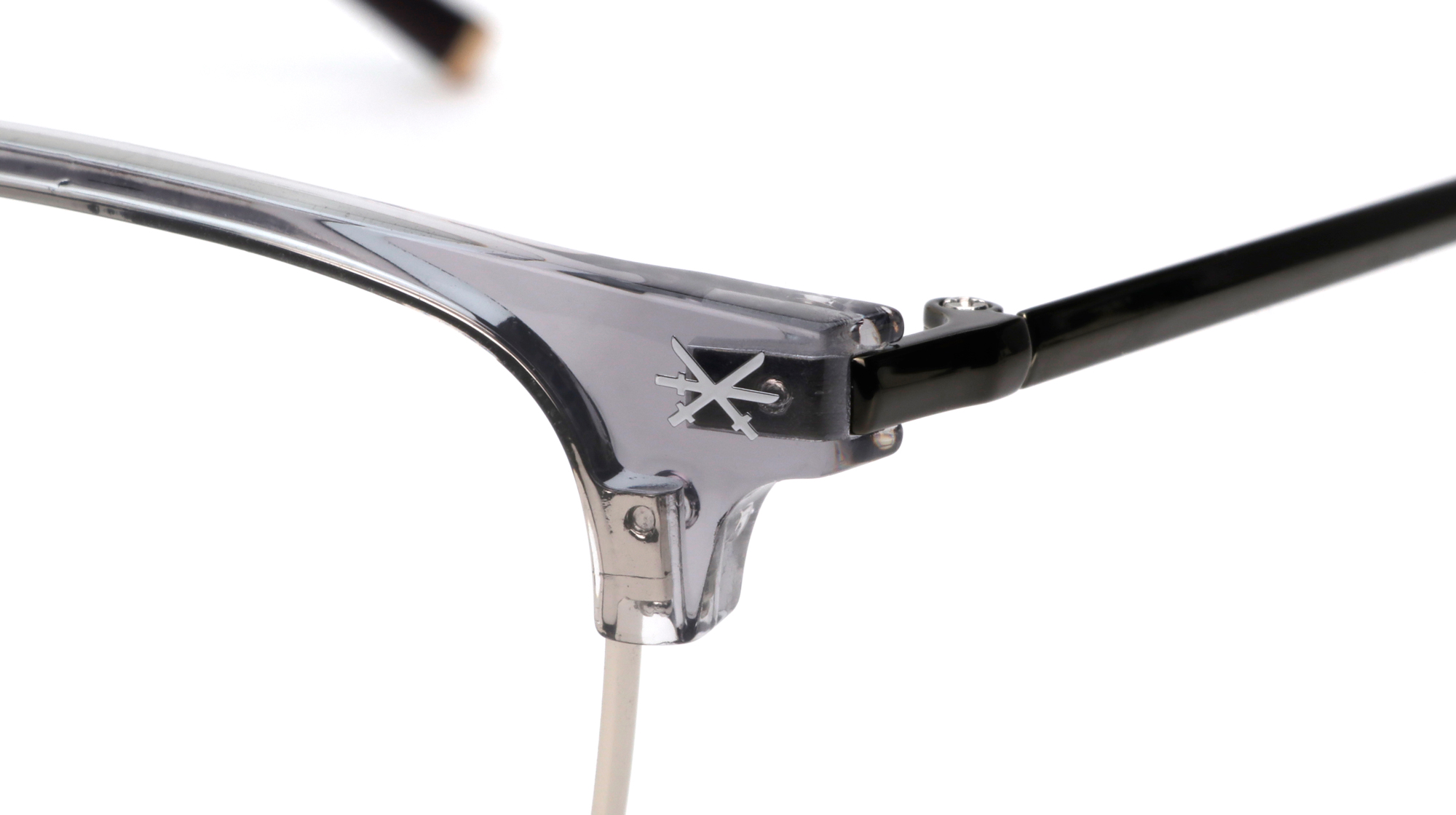 入手JINS × ONE PIECE系列，潮度直接衝上五檔！七大人氣海賊主題眼鏡齊發，家人們誰懂這次聯名的「賞金」量～