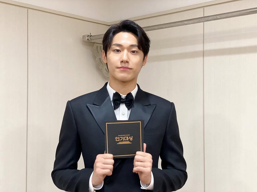 李到晛退伍第 7 天以《破墓》再奪新人獎！亞洲巡迴粉絲見面會 6 月啟動，7/12 霸氣登陸台北！