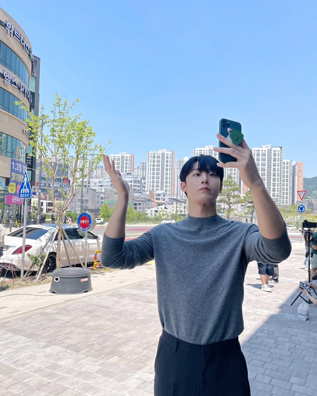 李到晛退伍第 7 天以《破墓》再奪新人獎！亞洲巡迴粉絲見面會 6 月啟動，7/12 霸氣登陸台北！