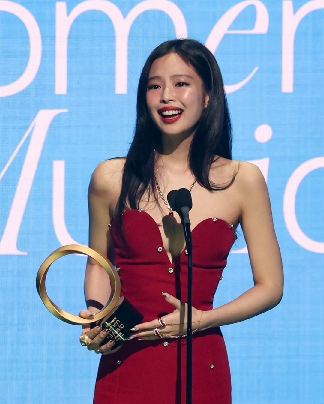 IVE 張員瑛超車安俞真！6 月南韓女團個人品牌排行 Top5，BLACKPINK Rosé 僅排第 5 名！