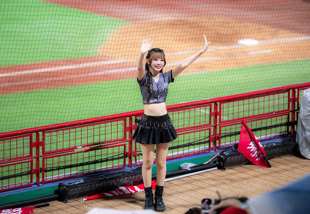 「小龍女主題日」亮點滿滿！李多慧、權喜原、幻藍小熊、AFTERSCOOL 輪番表演，韓職 LG 雙子應援團來台交流！
