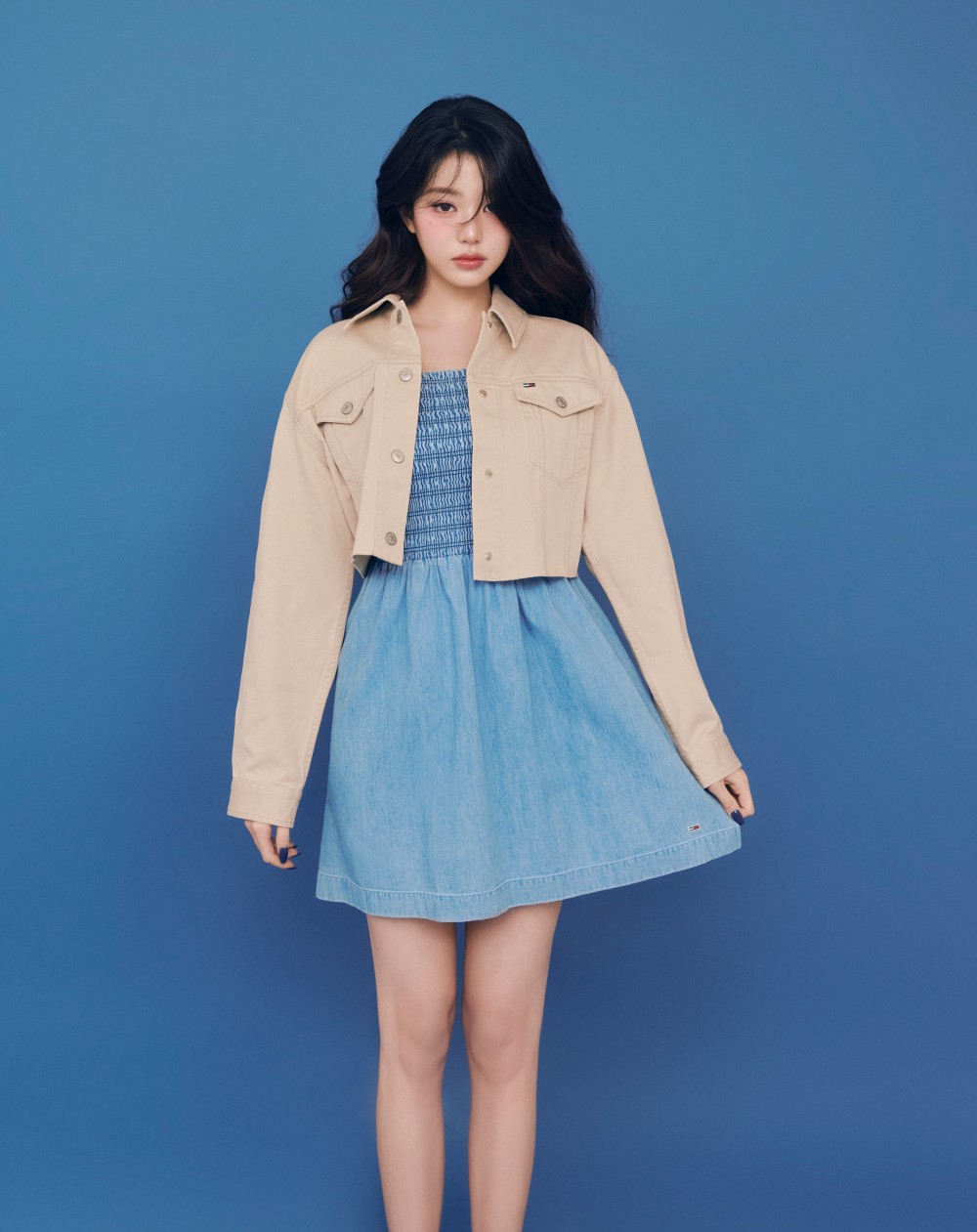 IVE 張員瑛入伍了？軍服員神出場全場融化！網：哪個單位？我也要簽！