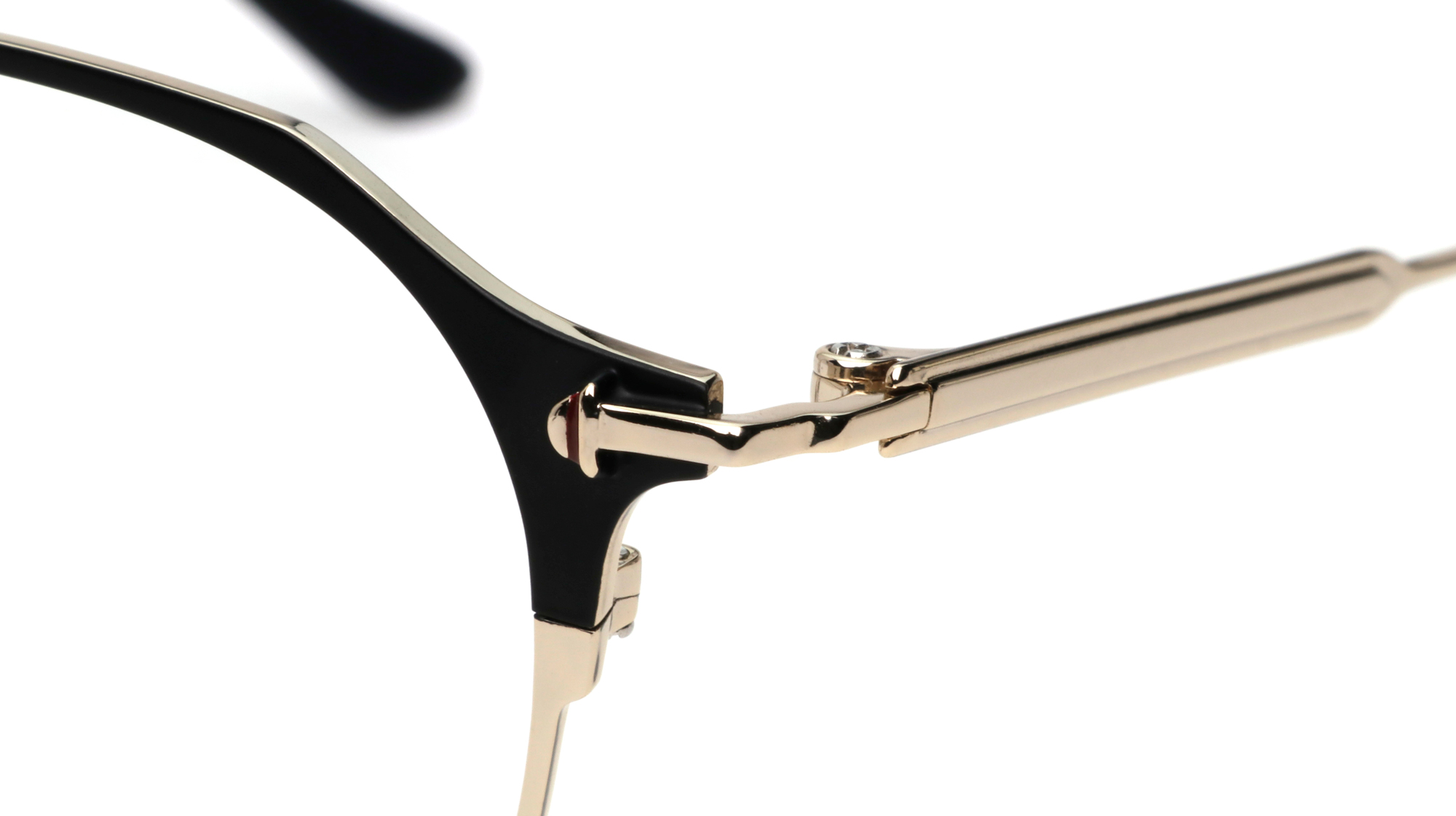 入手JINS × ONE PIECE系列，潮度直接衝上五檔！七大人氣海賊主題眼鏡齊發，家人們誰懂這次聯名的「賞金」量～