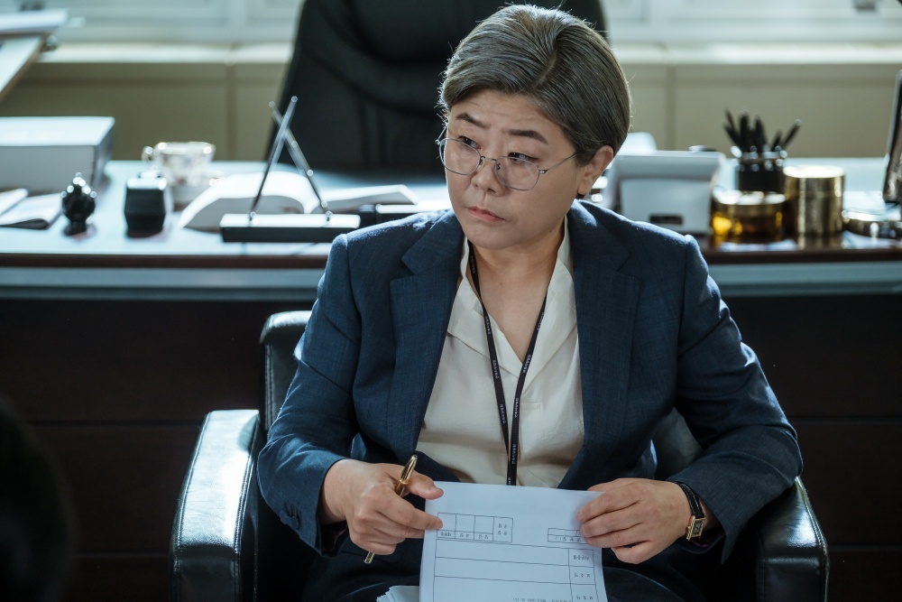 55 歲「最強綠葉」李姃垠嗨跳〈 like JENNIE 〉！俐落舞技嚇壞劉在錫，學舞竟是為了預防失智症！
