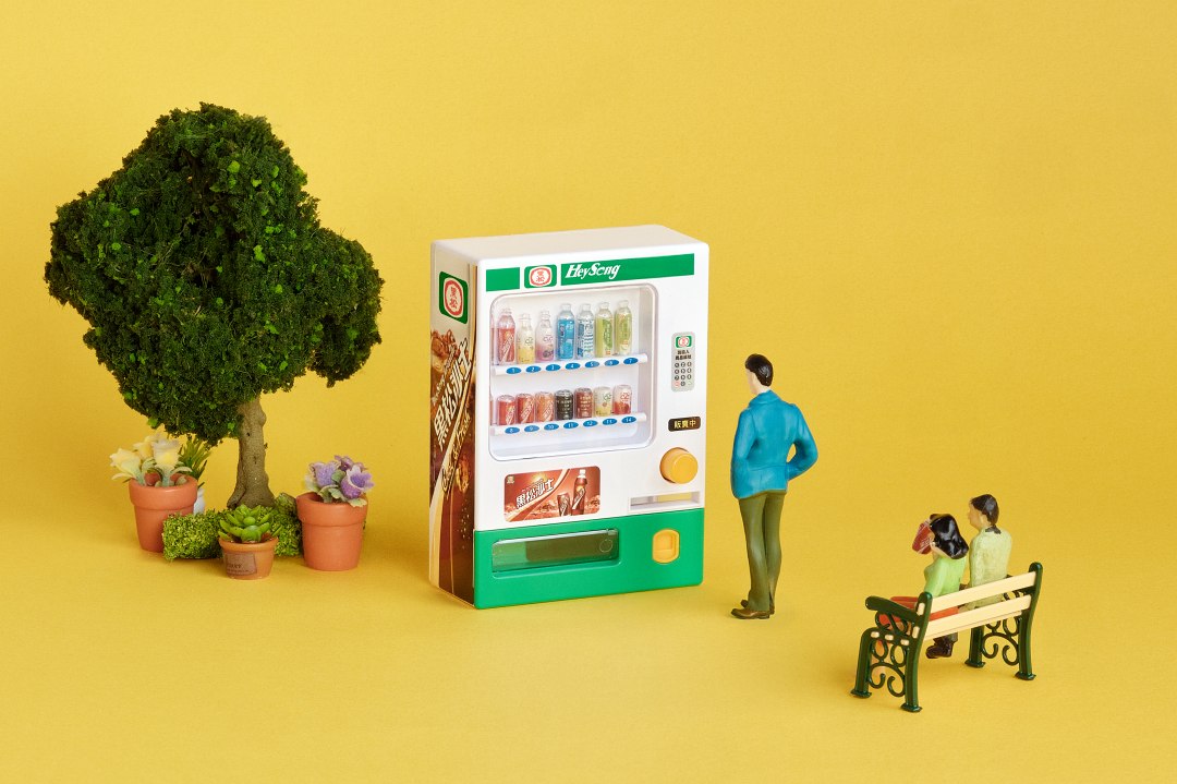 100 歲黑松公司經典神復刻「迷你販賣機、TOMICA 運輸車、沙士捏捏罐」要收！收藏方式、販售通路一次看