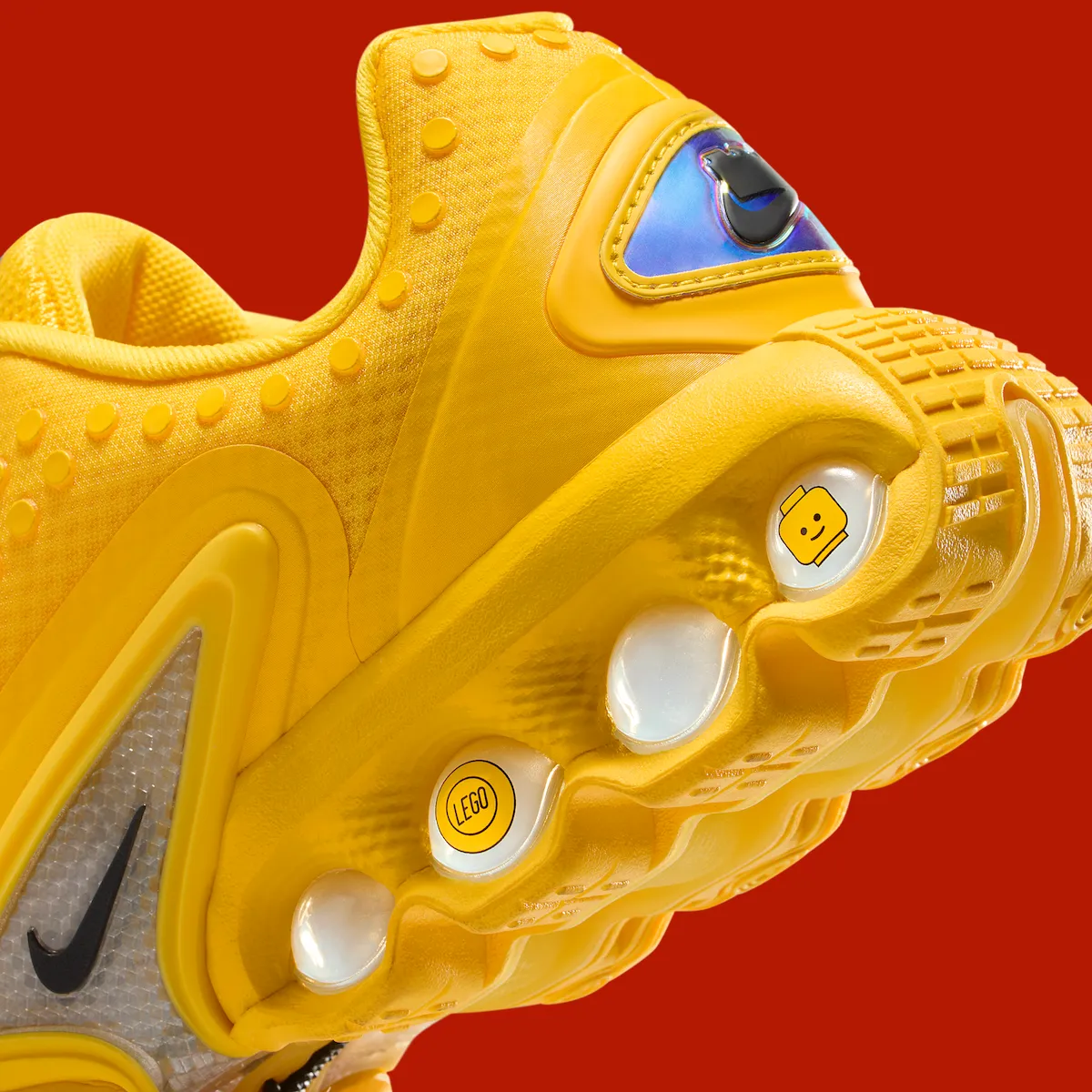 LEGO x Nike 首雙聯名鞋款曝光！鞋盒組裝後還能變成積木收藏盒？