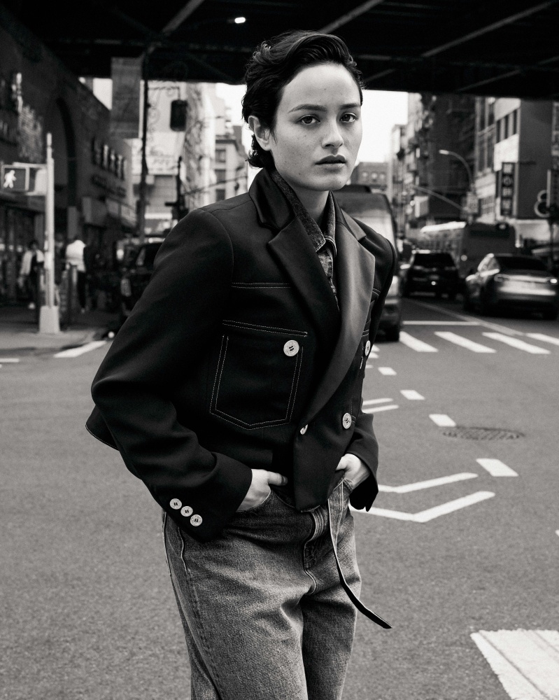 Levi’s® x sacai 全新聯名系列將限量登台，經典丹寧夾克一秒變 MA1 、西裝外套！