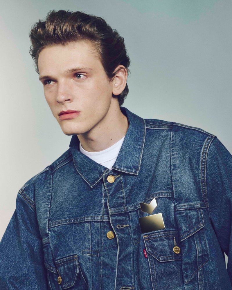 Levi’s® x sacai 全新聯名系列將限量登台，經典丹寧夾克一秒變 MA1 、西裝外套！