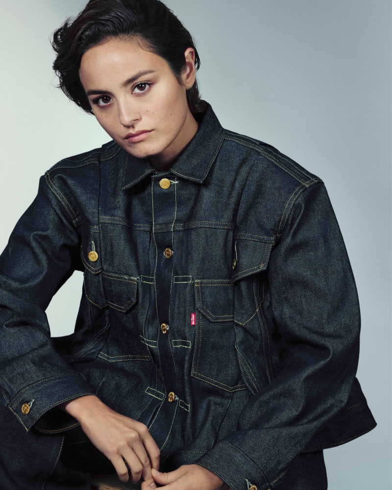 Levi’s® x sacai 全新聯名系列將限量登台，經典丹寧夾克一秒變 MA1 、西裝外套！