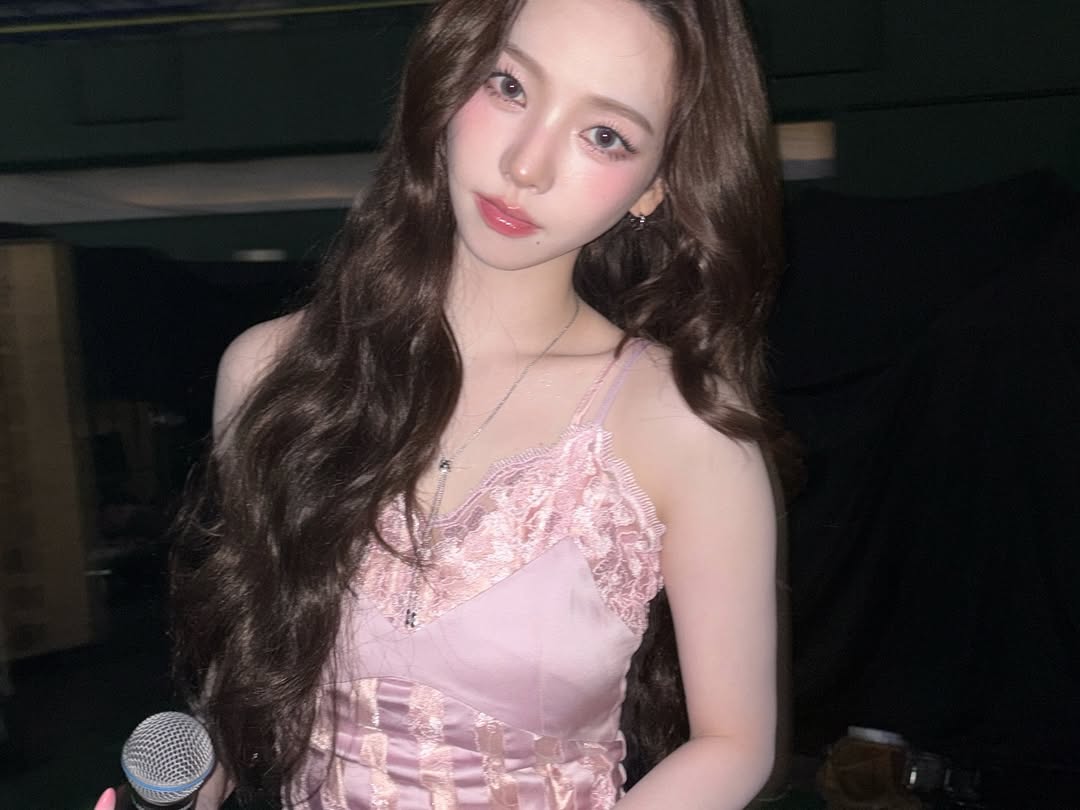 Karina 分享自己出道前的照片！絕世美顏驚豔網友：簡直開掛！