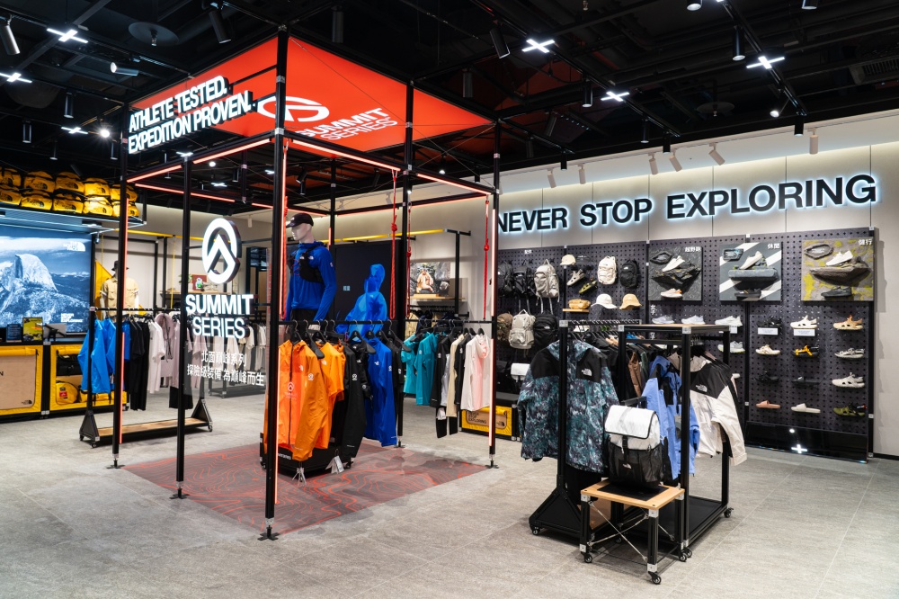 The North face 台北南港Lalaport品牌探索概念店