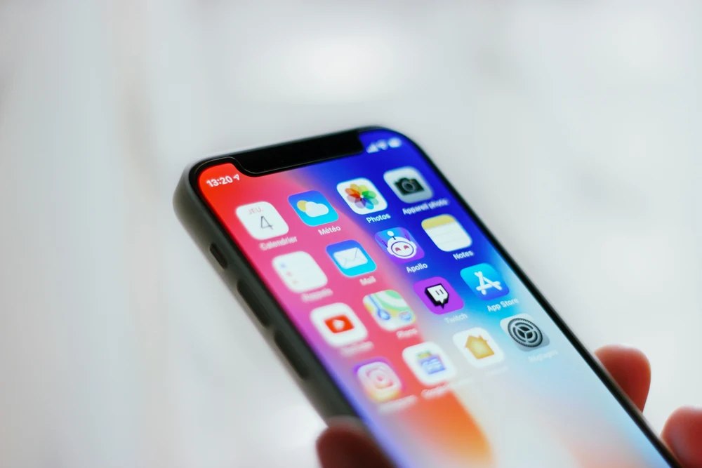 Klook eSIM 可以 App 內一鍵開通、一秒加值,還支援吃到飽不降速超安心!