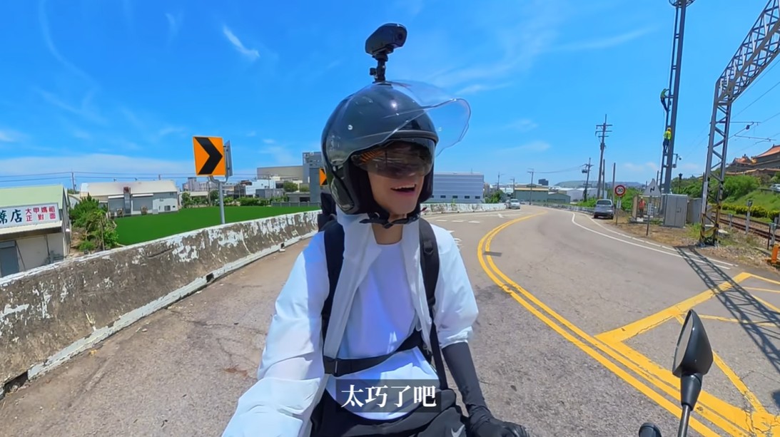Andy老師獨自開始環島之旅,包含剪輯跟拍攝都是一人完成。(圖:影片截圖)