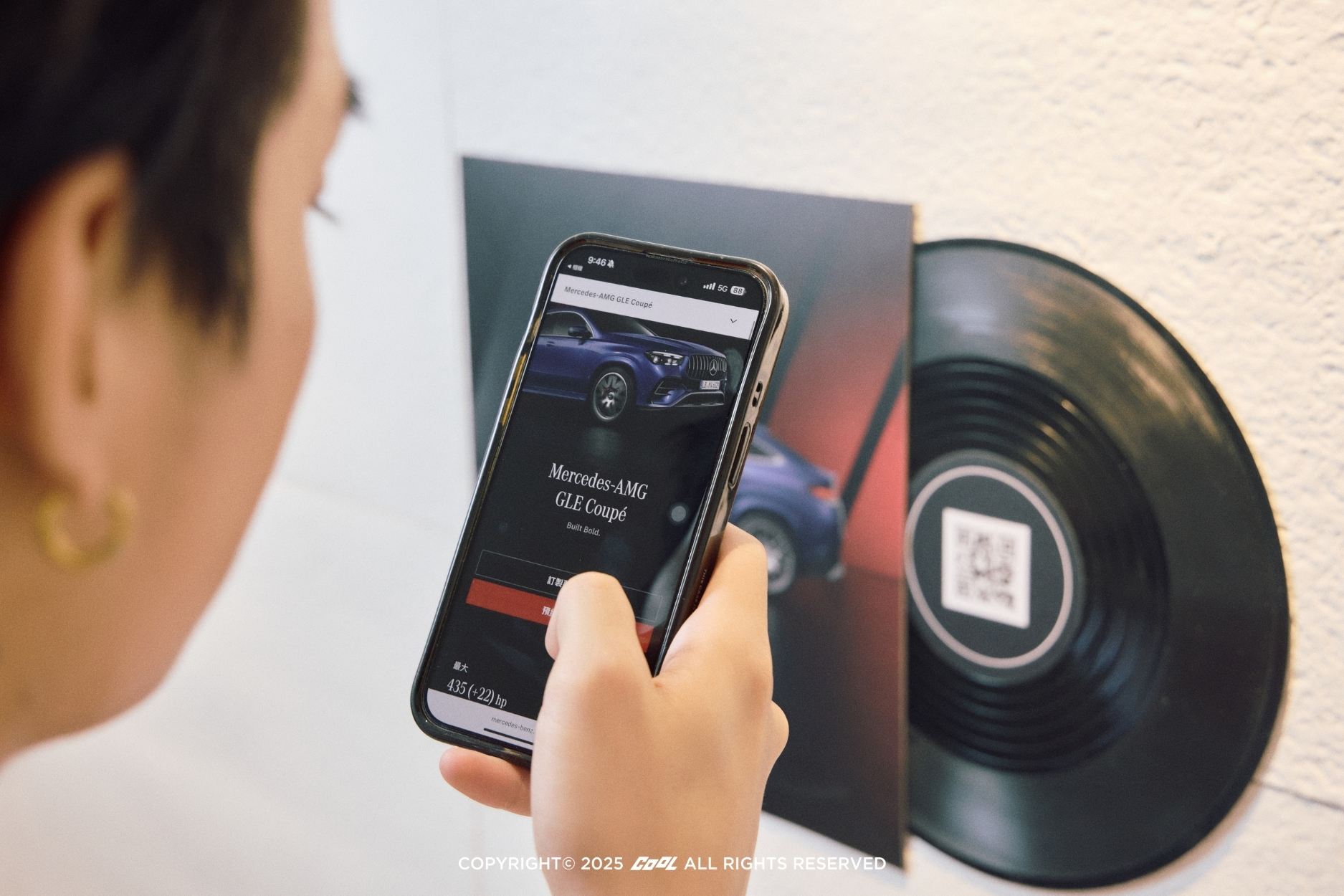 醒著不難，難的是隨時能彈射起步！一杯賽道咖啡，把 AMG 零百加速性能變成一種生活狀態！