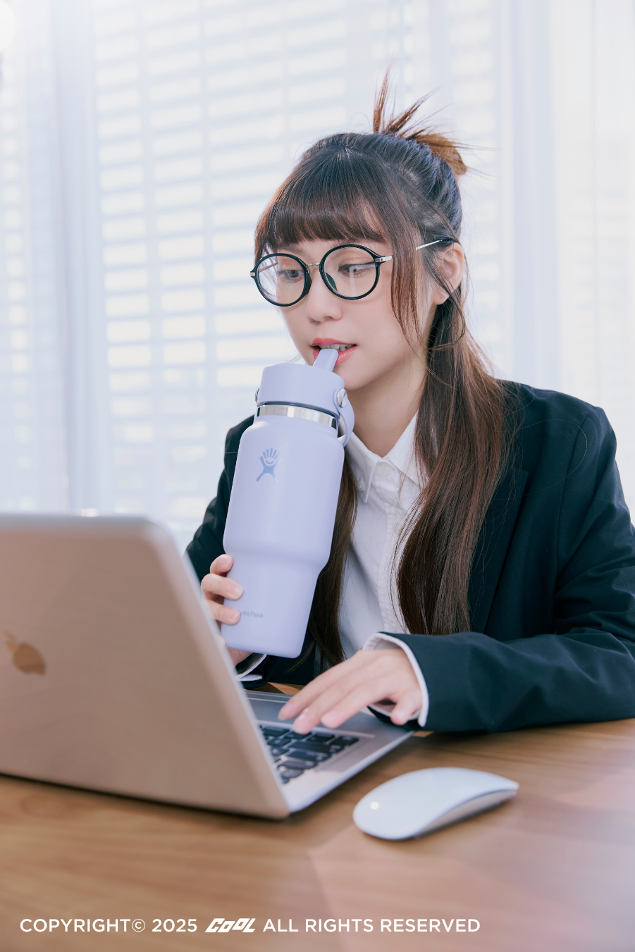 你不是不愛喝水，只是選錯水壺顏色！色彩不是裝飾，是大腦內的心理暗示。(feat. Hydro Flask）