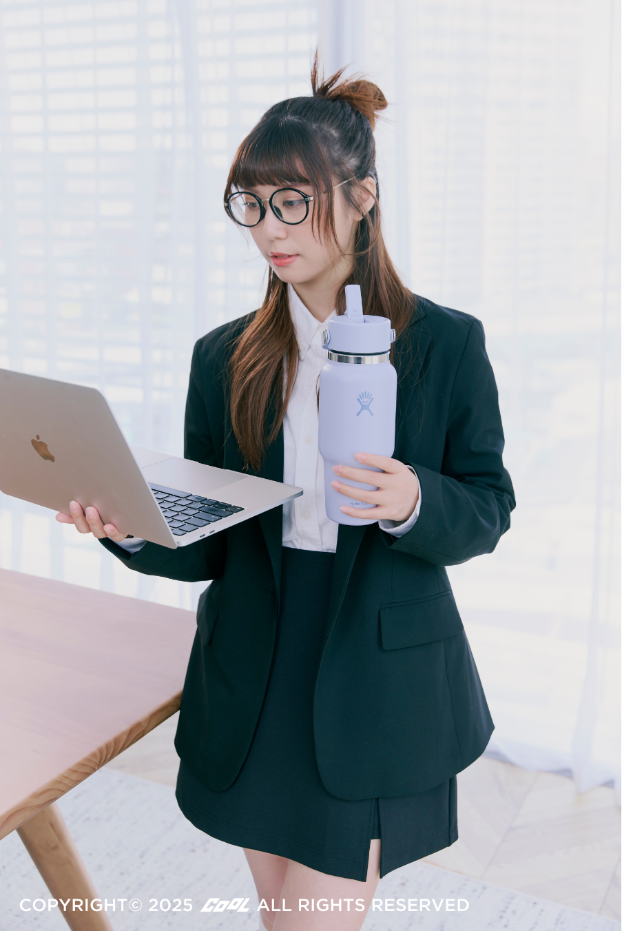 你不是不愛喝水，只是選錯水壺顏色！色彩不是裝飾，是大腦內的心理暗示。(feat. Hydro Flask）