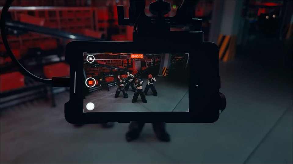 Apple 改攜手大勢女團 aespa！新單曲〈Dirty Work〉用 iPhone 16 Pro 拍出神級 MV！