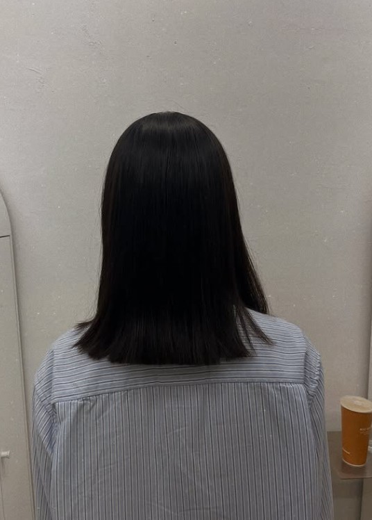 黑嘉嘉分享剪髮後的模樣。(圖:IG)