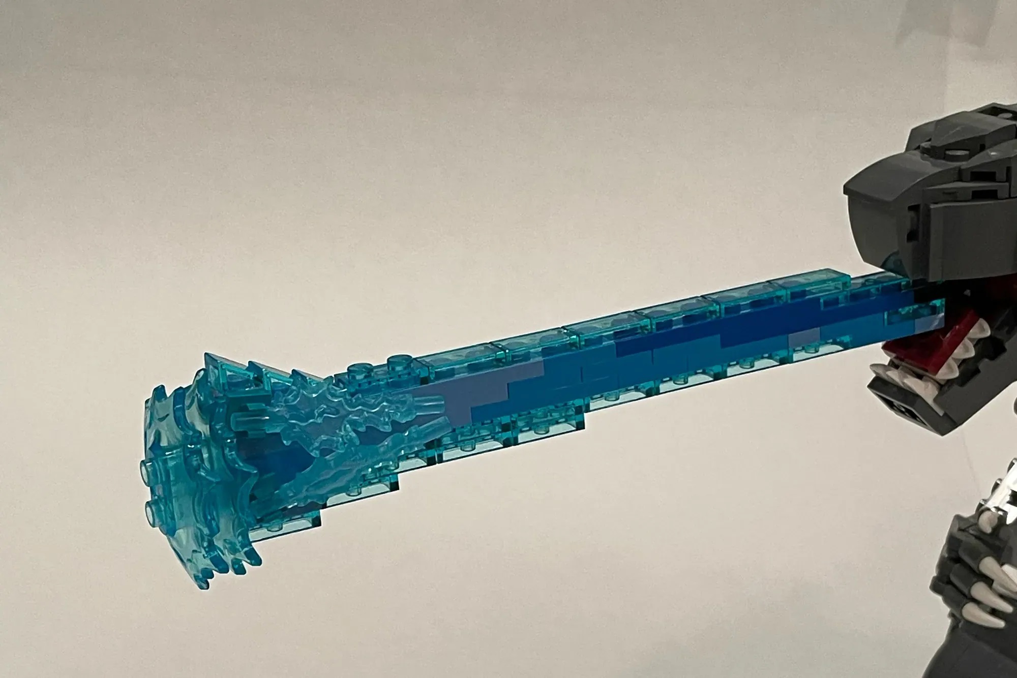 一片一片打造自己的泰坦巨獸！樂高哥吉拉套裝即將公開發售！