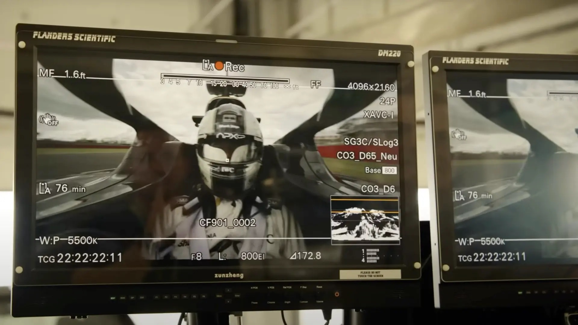 準備制霸陸海空！那個把攝影機架設在 F-18 戰鬥機、F1 賽車上的男人，下一次將挑戰海上拍攝？！