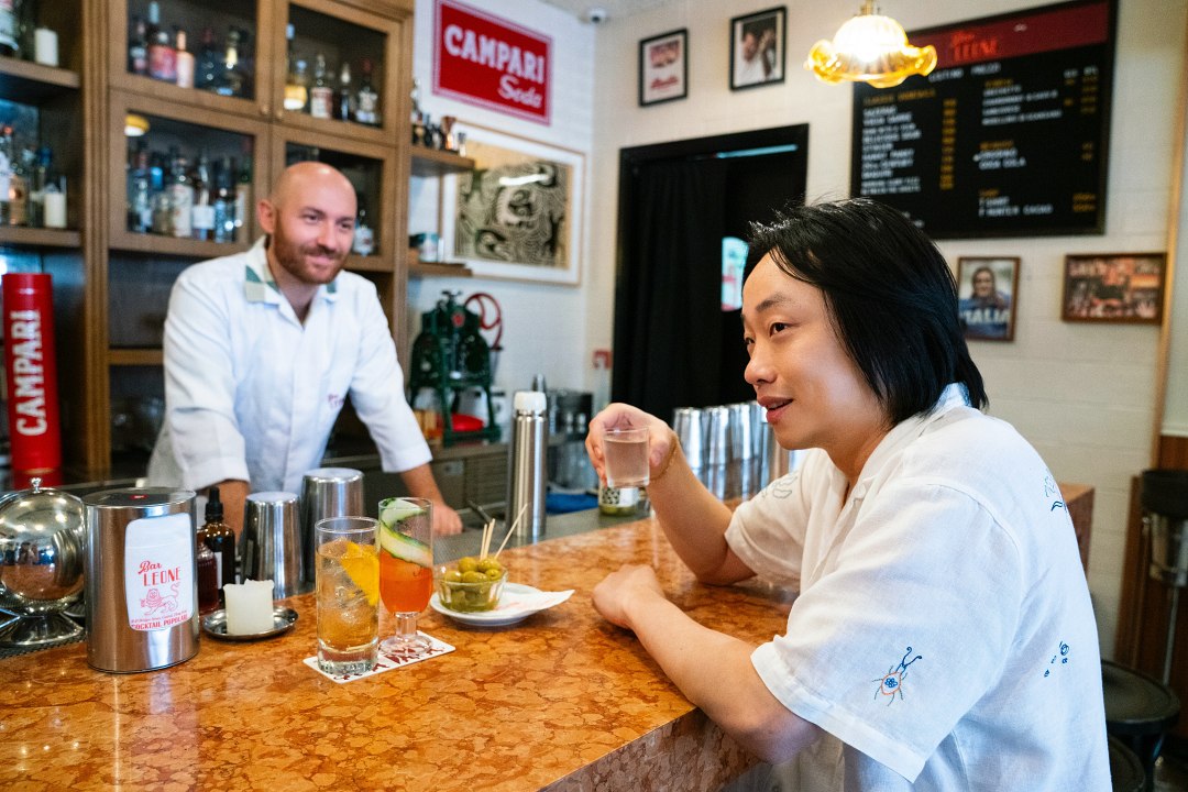 Jimmy的香港一日遊亦有到訪亞洲最佳酒吧「Bar Leone」