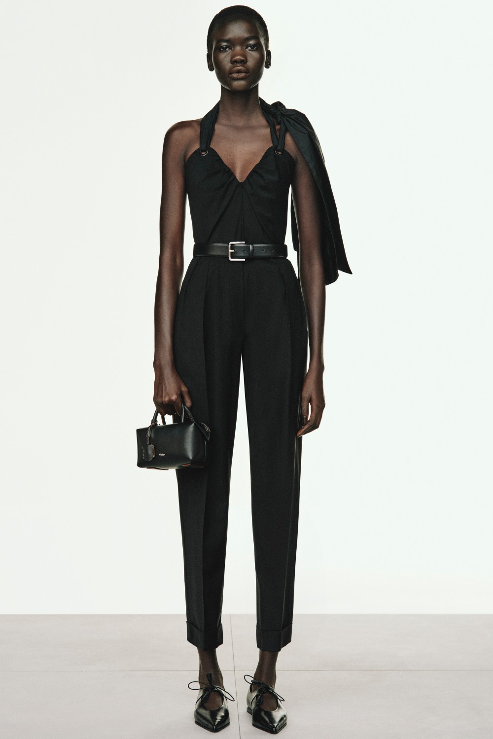 Max Mara 微風信義店開幕！楊謹華、蔡詩芸、吳映潔身穿 25 早秋系列亮麗登場！