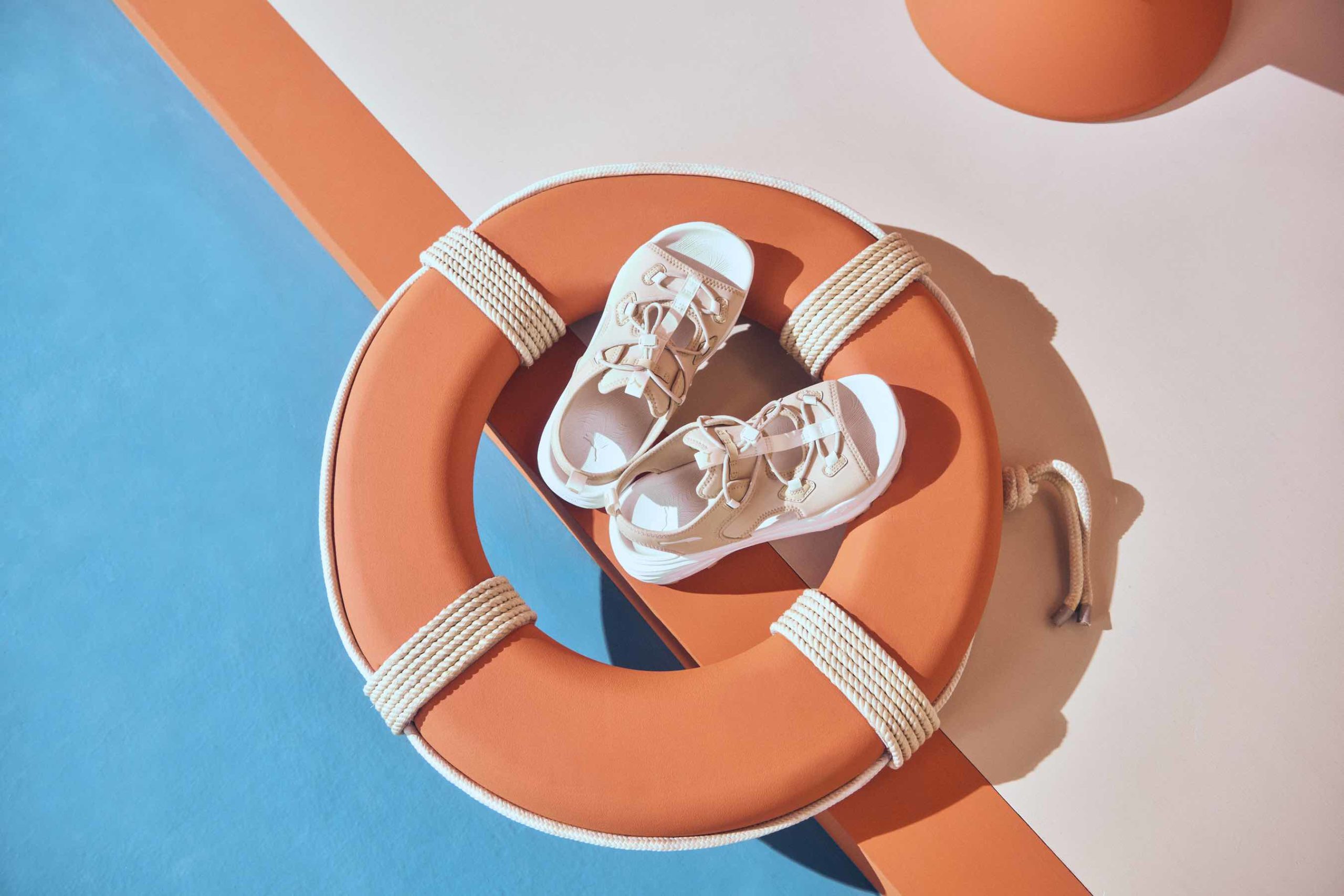 夏日天氣忽晴忽雨？ PUMA HYPNOTIC SANDALS  果凍涼鞋讓你跟著 E.SO 穿出街頭態度！