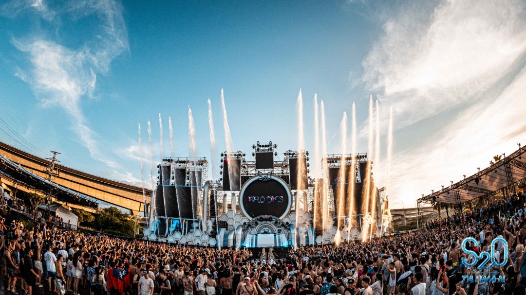 不只是電音趴！2025「S2O Taiwan潑水音樂節」美國嘻哈兄弟檔Ayo & Teo、韓國女團FIFTY FIFTY來台