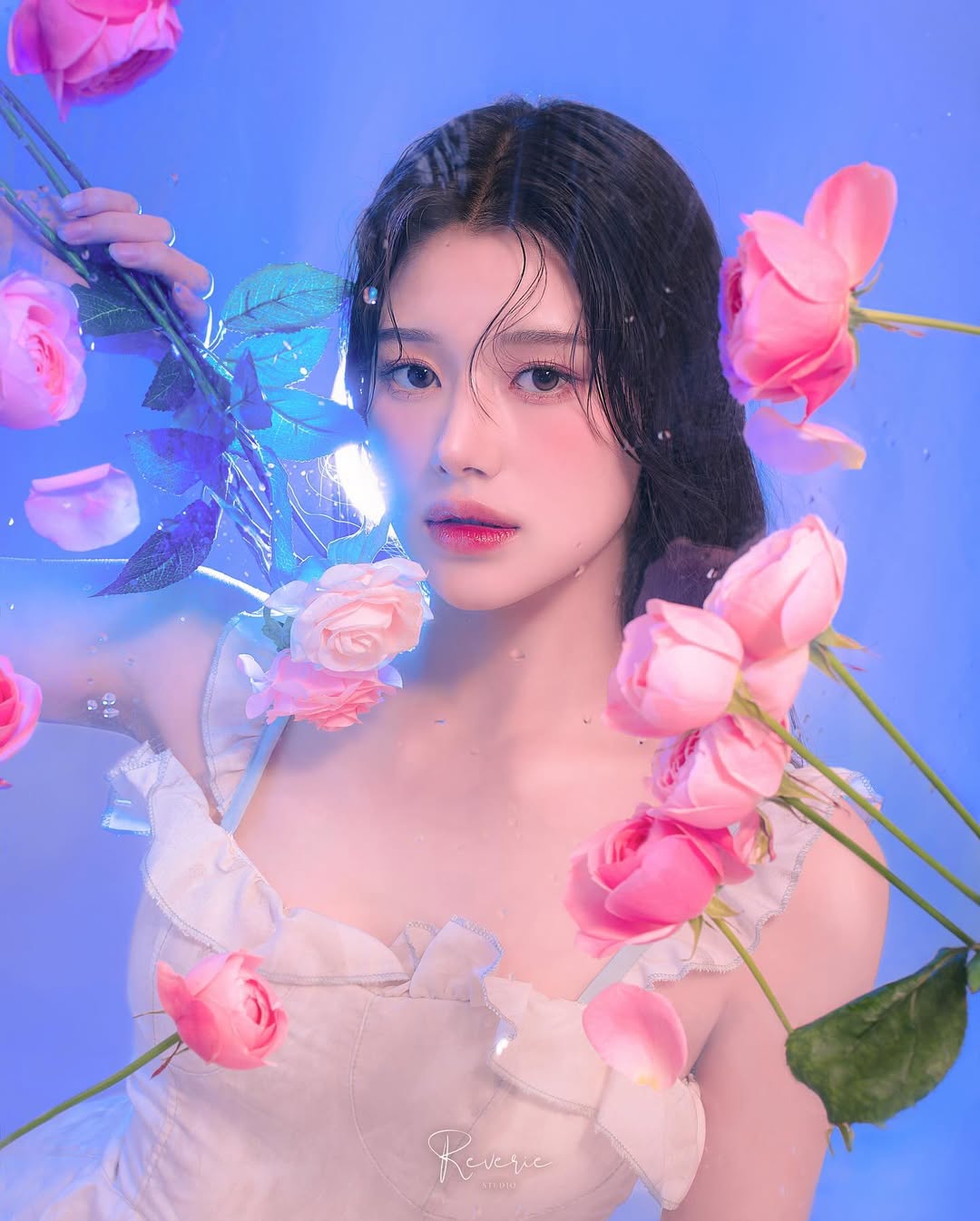 網友敲碗來台！24 歲偶像啦啦隊長「李藝彬」美顏無敵，批踢踢鄉民許願：「乖姐考慮一下？！」
