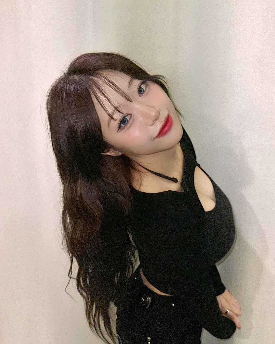 WaterBomb 新一代女神好心酸！坦言「仍沒收到工作機會」疑太過裸露掀反感