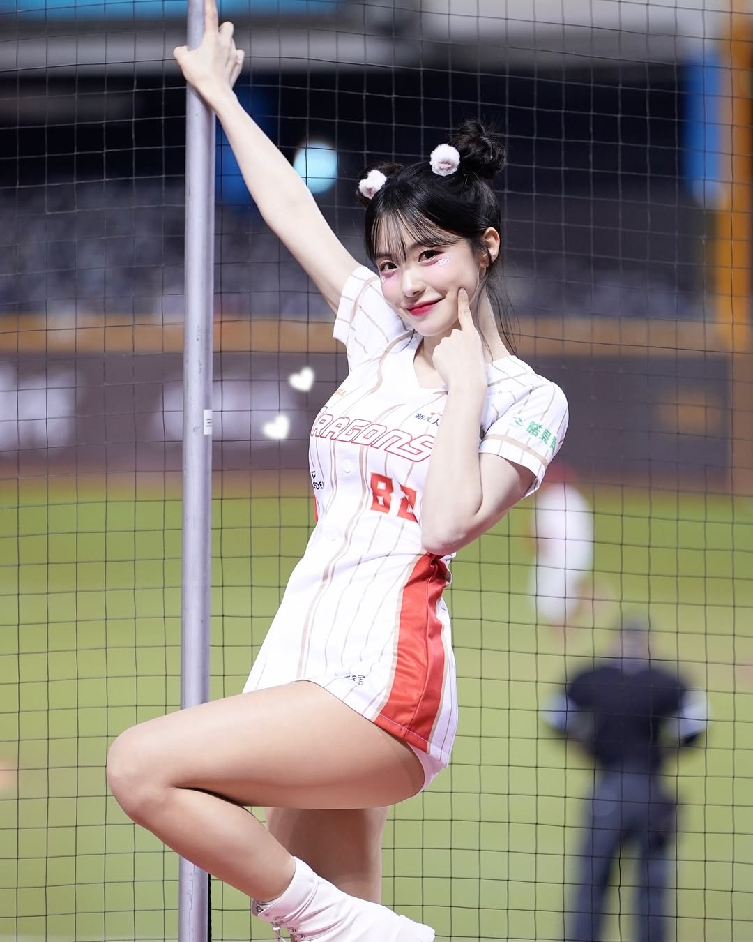 罕曬性感比基尼！回顧李多慧今夏 5 大清涼造型，露背洋裝又美又辣！