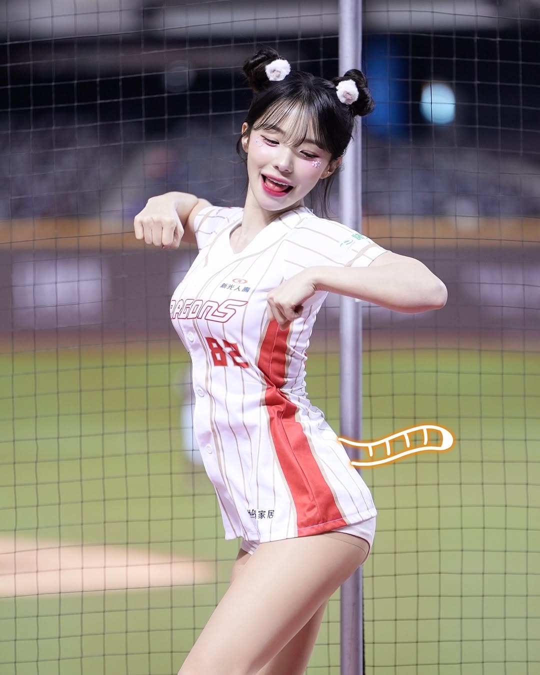 罕曬性感比基尼！回顧李多慧今夏 5 大清涼造型，露背洋裝又美又辣！