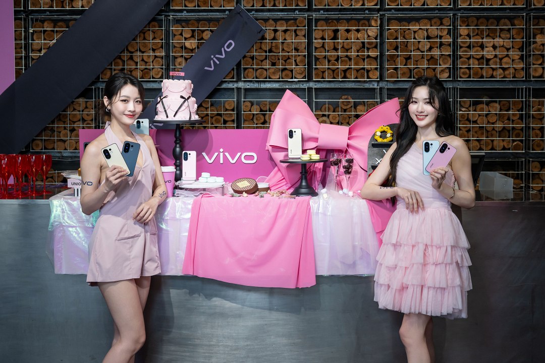 vivo X200 FE精巧外型藏強大續航,內建6500mAh藍海電池,續航力堪稱同級最強。