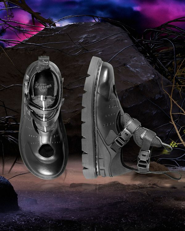 穿上變色 Adrian 馬汀！踩著解鎖未來輪廓的 14XX，攜手 Dr. Martens 最強鞋款 BIG 6，霸氣登場演唱會！主宰潮流，向韓流天王致敬！