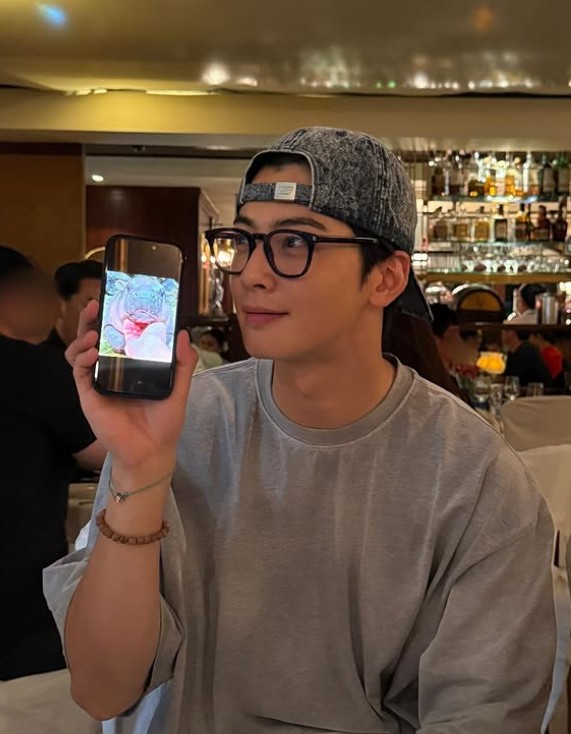 找不到兒子但一眼認出車銀優！同梯媽媽自曝逗趣經歷：兒子阿...對不起了