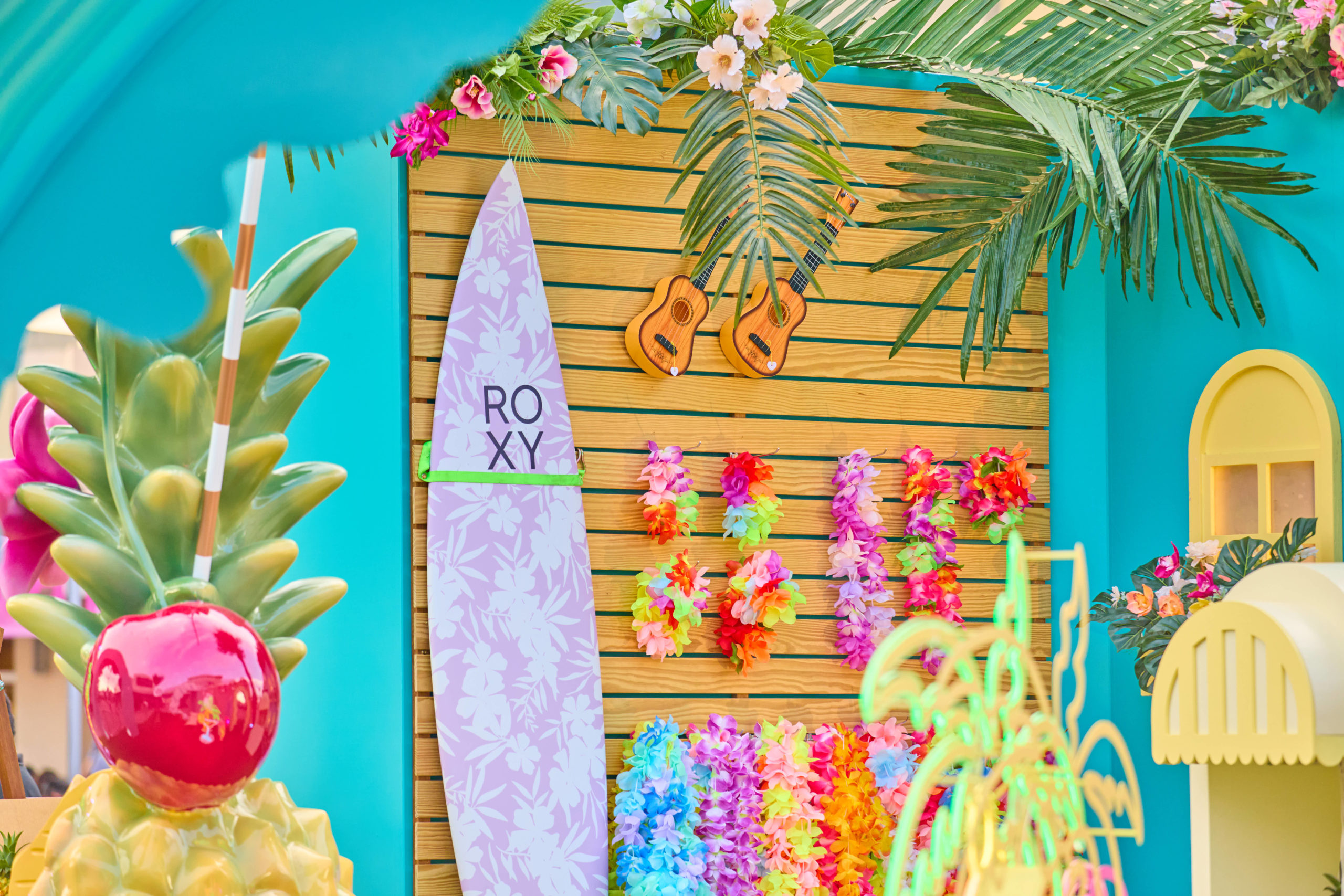 一秒到達夏威夷！ 華泰名品城「呼拉盛夏・ALOHA Summer Fiesta」週末活動不間斷！會員獨享單筆消費$5,500就抽$5,500購物金