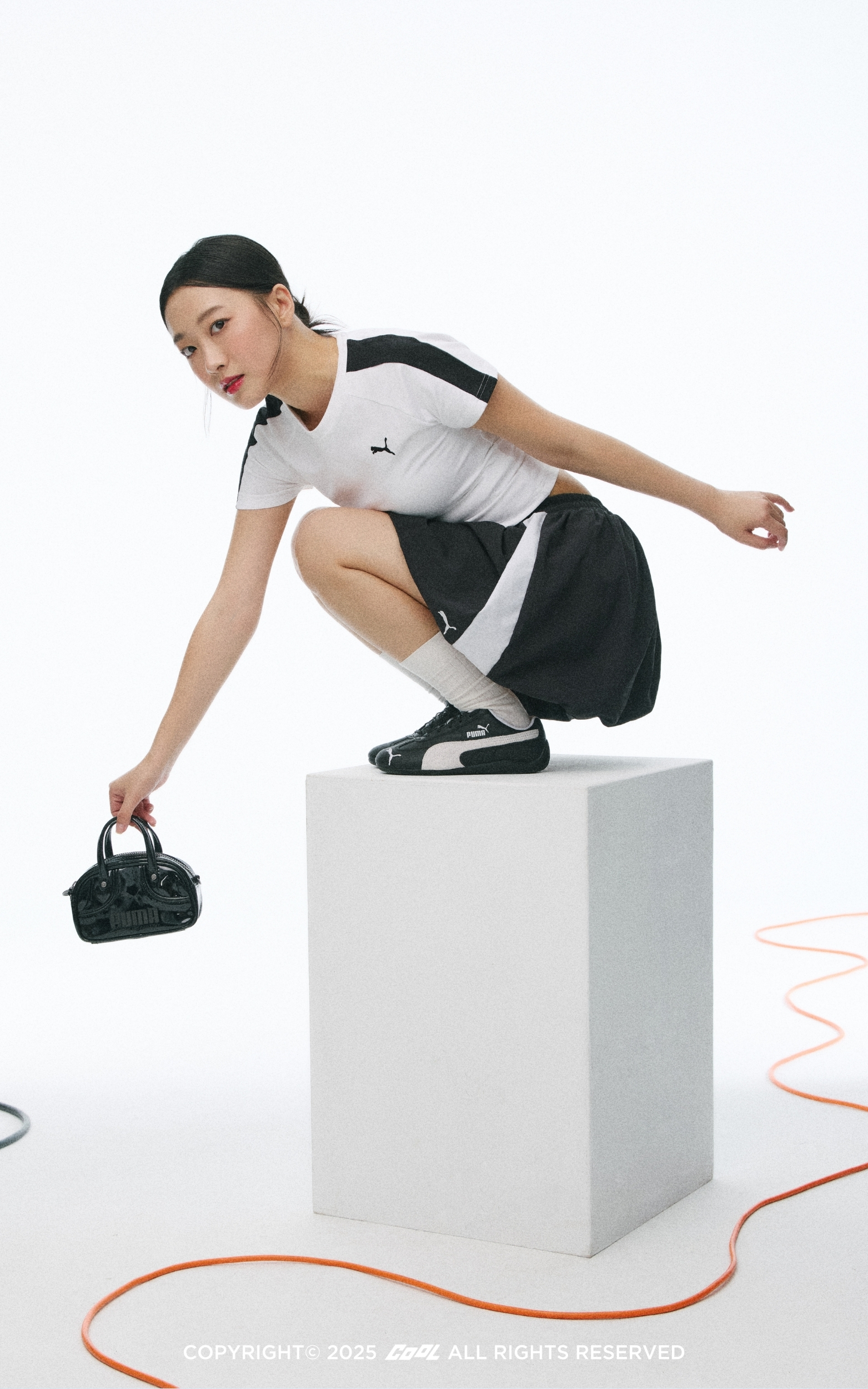 穿搭升級！承襲賽車靈魂，演繹質感美學。PUMA Speedcat 皮革款賽車鞋就是展現 Fit Check 品味首選！