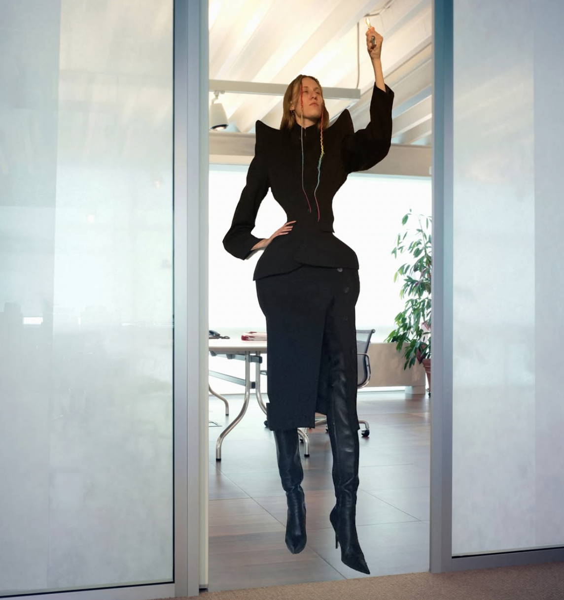 最後一舞即將登場！細數 10 個 Demna 在 Balenciaga 打造的經典之作！你追過幾個？