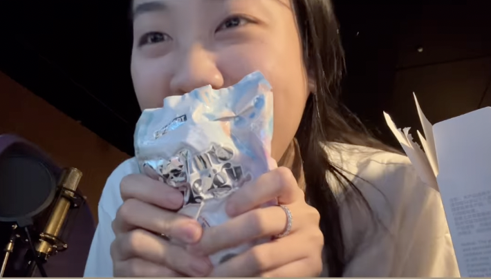 李泳知也中招！買到假 Labubu 超崩潰：「我以為抽到隱藏款⋯」