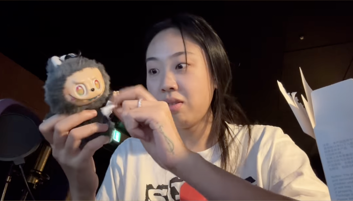 李泳知也中招！買到假 Labubu 超崩潰：「我以為抽到隱藏款⋯」