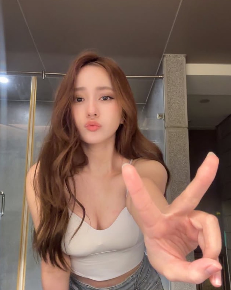 與黑男結婚 4 個月出問題？ Lucy 鬆口「開始討論分房睡」嘆一事影響到生活