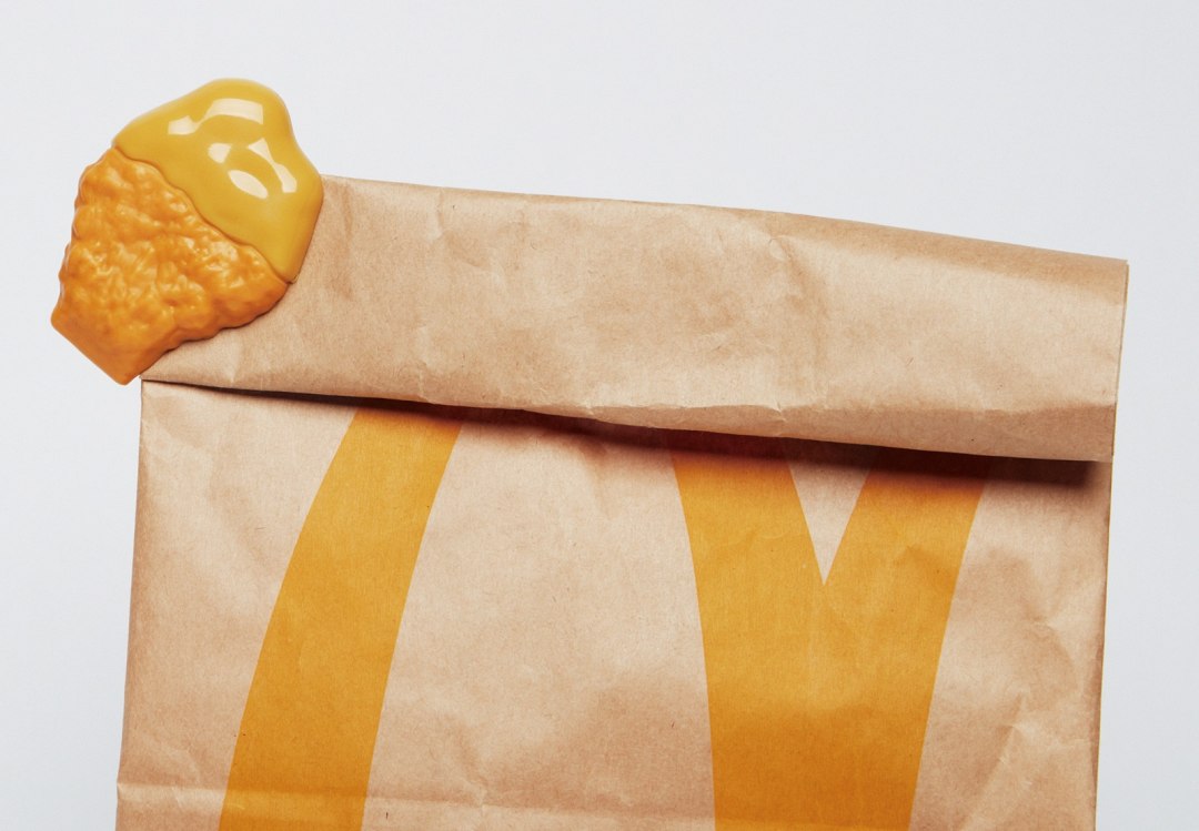 麥當勞「2025夏季福袋」大公開！大麥克風扇、雞塊夾巨可愛，販售情報一次掌握！