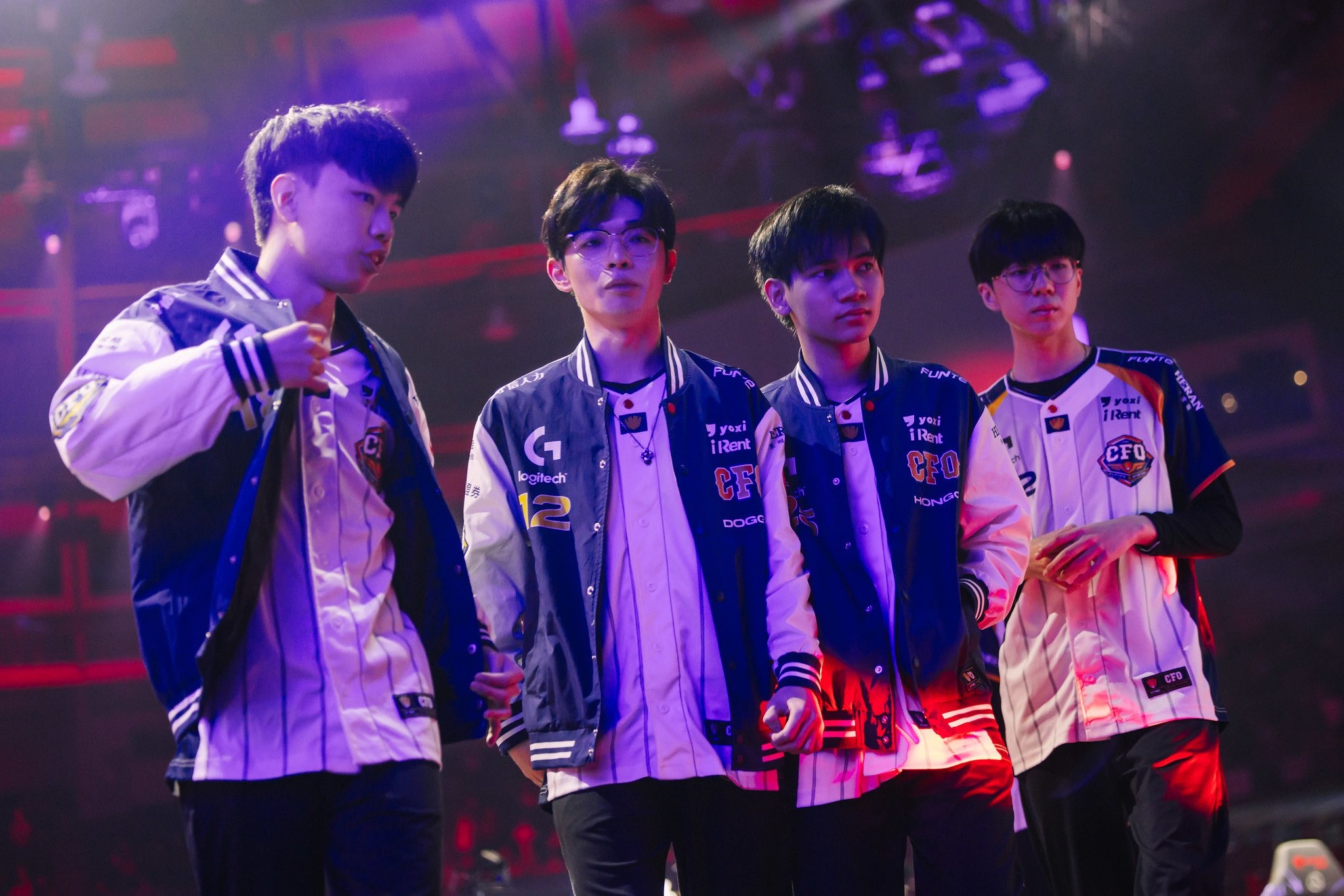 玄天上帝都點頭，有料！CFO 當家打野峻嘉因阿嬤求神擲筊而決定成為職業選手