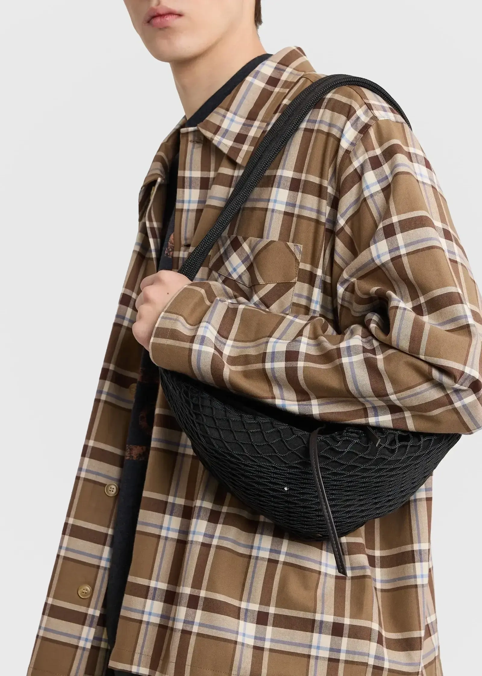 小紅書爆紅、Lyst 熱門上榜！盤點 7 款超搶手通勤包　不撞包又實用！