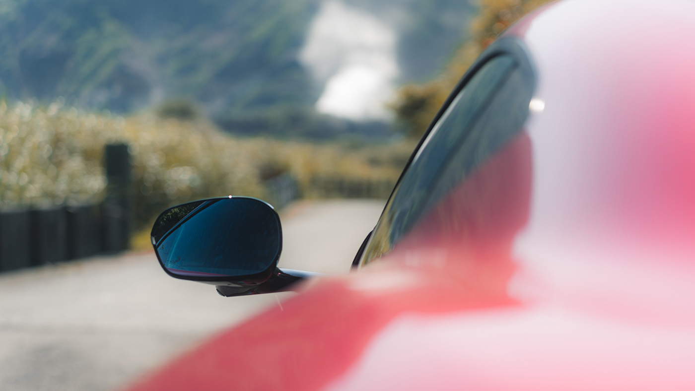 Aston Martin Vantage-2