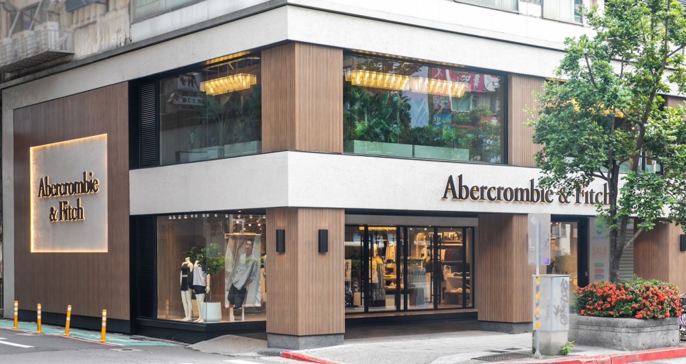 A&F 假日概念店登陸台北！鳳小岳展示帥氣鬆弛感！