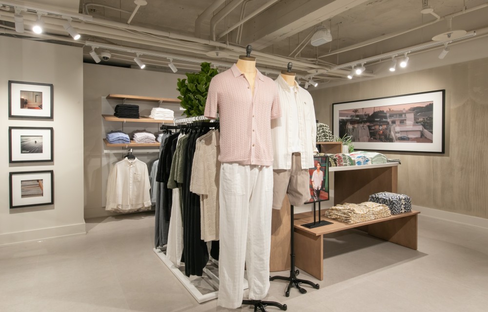 A&F 假日概念店登陸台北！鳳小岳展示帥氣鬆弛感！